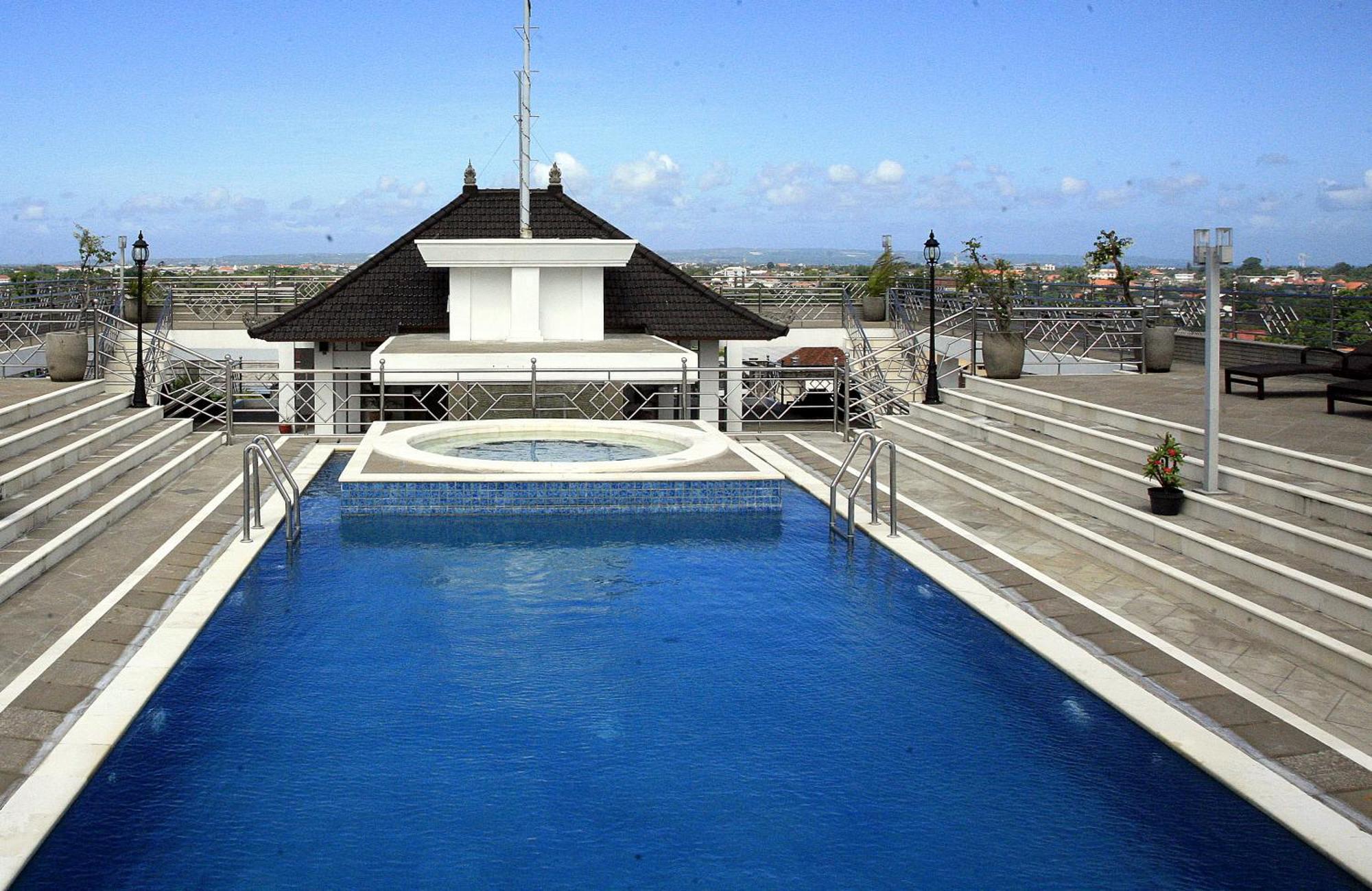 Bali Paradise City Hotel Denpasar  Exterior photo