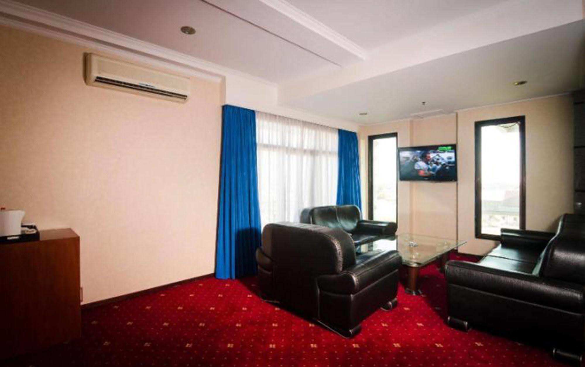 Bali Paradise City Hotel Denpasar  Exterior photo